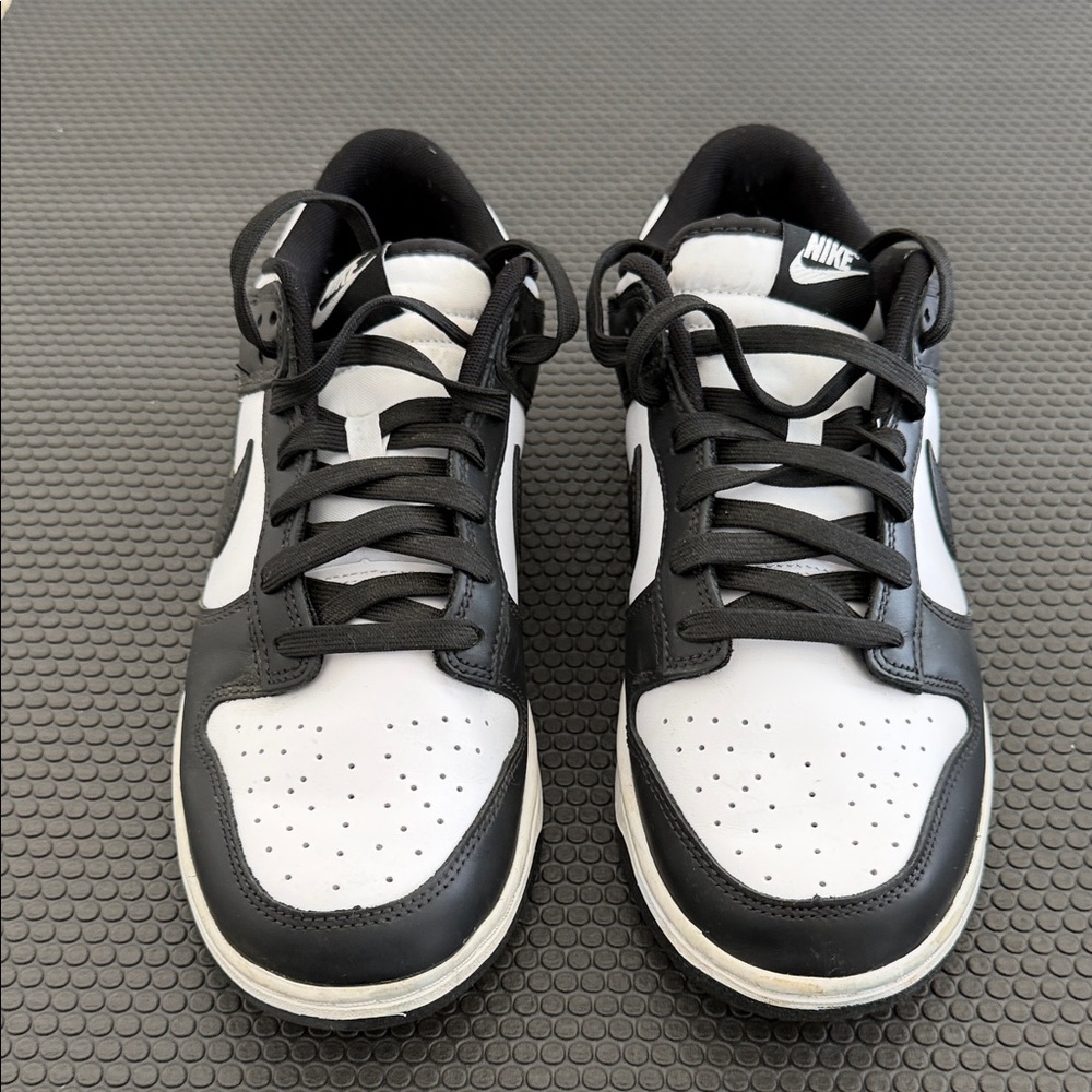 Nike Men's “Panda” Dunk Low Excellent Condition Size 10
